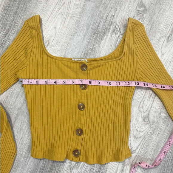 Yellow Crop Top Long Sleeve (Heart & Hips) SMALL Cotton Blend - Picture 9 of 10